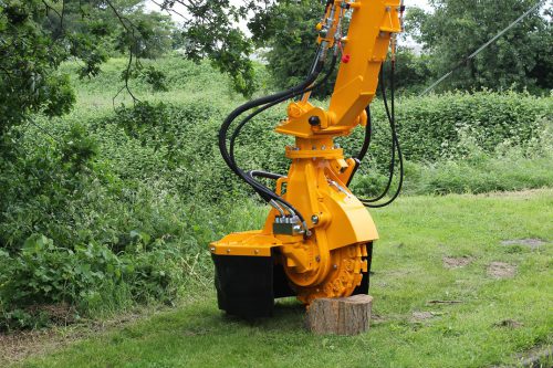 Afbeelding van Herder-Fermex komt met een nieuw model stobbenfrees voor kraanaanbouw