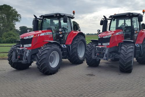 Afbeelding van 2x Massey Ferguson 6716S Dyna-VT