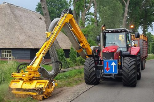 Afbeelding van MF 7480 met Herder Grenadier MBKA 503 LSH