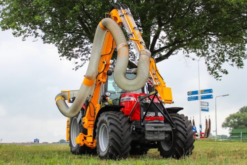 Afbeelding van MF 7718 Dyna-VT met Herder Grenadier MBKA 513 LSH