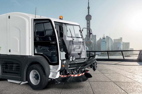 Afbeelding van Wim van Breda BV de nieuwe Comac Streetline importeur
