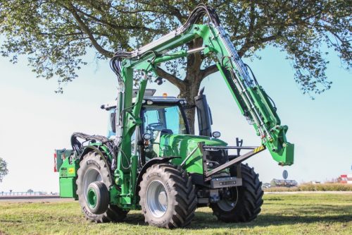 Afbeelding van Massey Ferguson 6718S met Herder Grenadier MBK 512 LSH