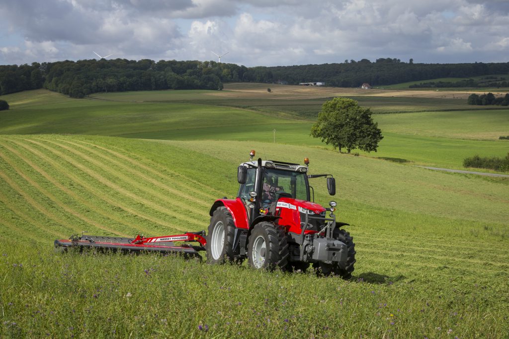 Massey Ferguson 6700S Stage 5